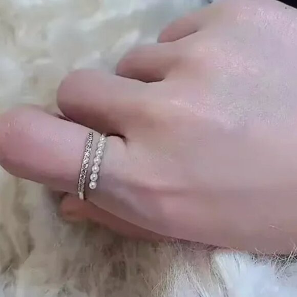 14K Gold Filled Pearl Detailing Ring - Picture 3 of 3